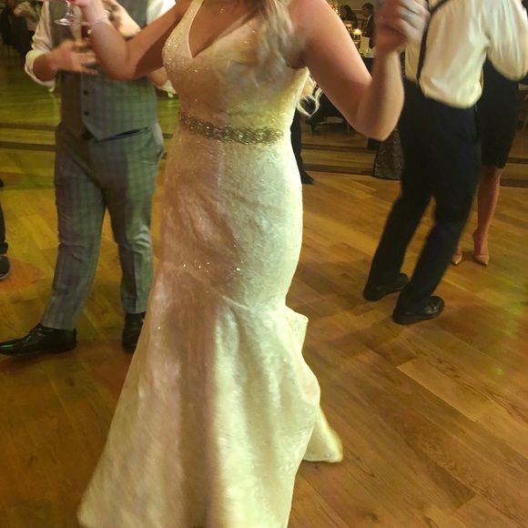 Ivory Lace Trumpet Gown with sewn in sequin belt - Picture 5 of 7